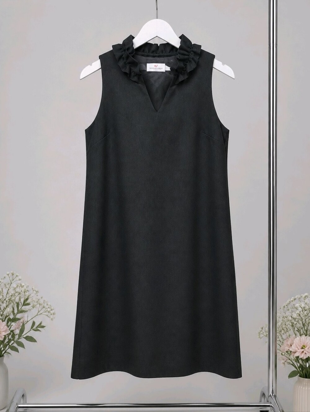 Vineyard Vines Black Sleeveless Ruffle-Collar Shift Dress Sz 4